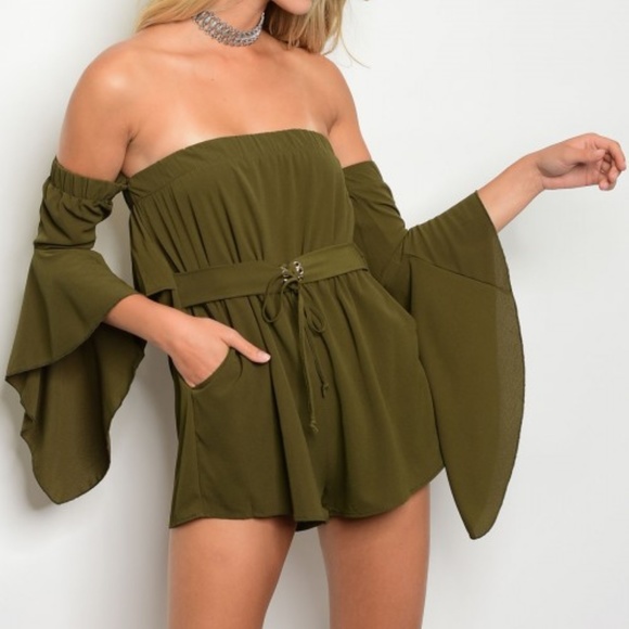 LAST2️⃣//OLIVE BELL SLEEVES ROMPER - Picture 3 of 9